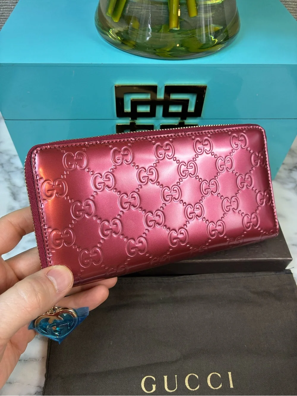 Gucci GG Burgundy Patent Leather Zip Continental Wallet - Pristine Condition - Picture 3 of 16